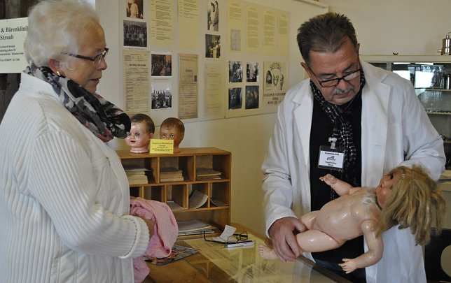 Bild: Puppenausstellung in Heringen im Oktober 2015