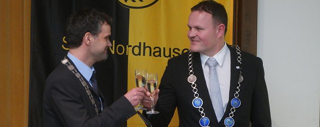 Bild: Angesto&szlig;en