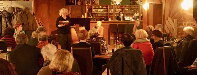 Bild: Christoph Nix stellte im Theaterrestaurant Da Capo sein neues Buch vor
