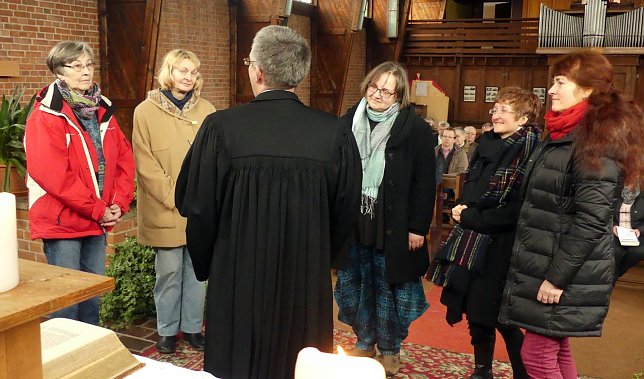 Bild: Frauenteam gesegnet