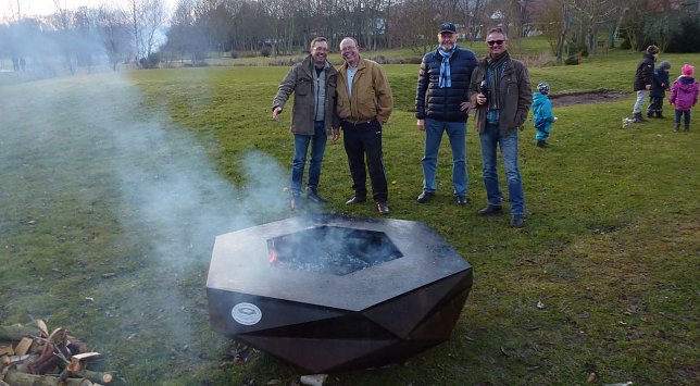 Bild: Ein etwas anderes Osterfeuer