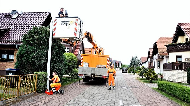 Bild: Umr&uuml;stung in der Bertolt-Brecht-Stra&szlig;e