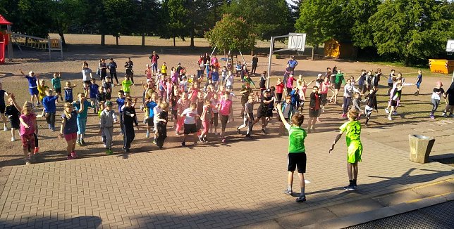 Bild: Bundesjugendspiele an Ilfelder Grundschule