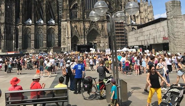 Bild: Kundgebung in K&ouml;ln