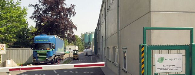 Bild: Werkseingang in Niedergebra