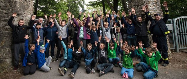 Bild: Zeltlager und Wettbewerbe im Ferienpark