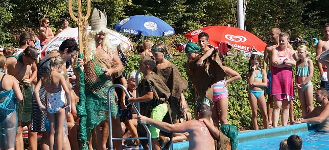 Bild: 60 Jahre Neust&auml;dter Waldbad mit Beachparty und Neptunfest gefeiert