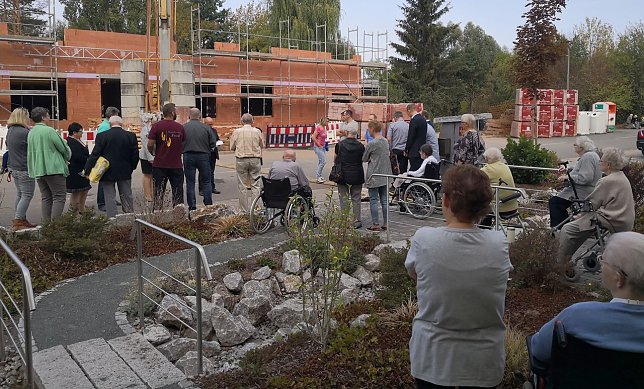 Bild: Grundsteinlegung in Sundhausen