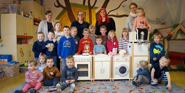 Bild: Freude im Spatzenh&auml;uschen