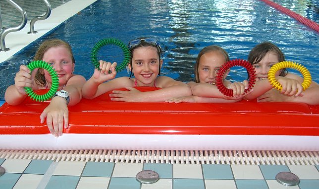 Bild: Sind schon gespannt auf die Pool-Party mit Energie