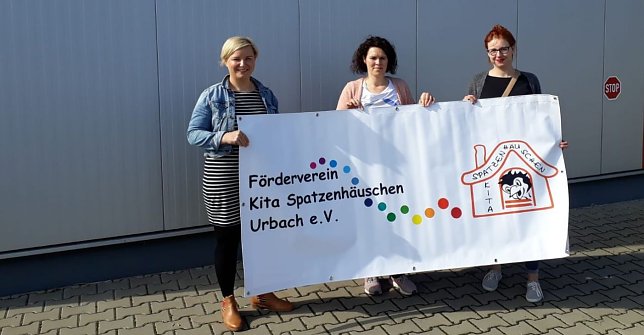 Bild: Werbebanner &uuml;bergeben