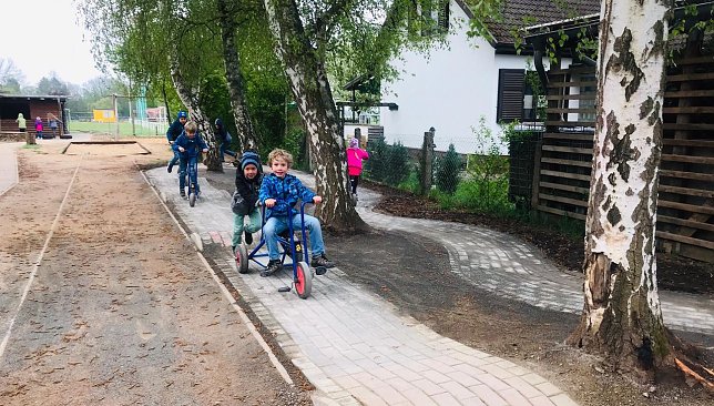 Bild: Rollerparcour er&ouml;ffnet