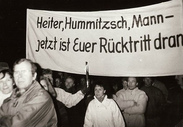 Bild: Demo auf dem August-Bebel-Platz am 14. November 1989