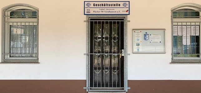Bild: Blick auf den Eingang in die Gesch&auml;ftsstelle