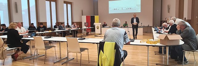Bild: Blick in den Ratssaal