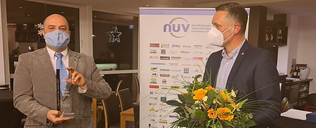 Bild: Dr. Sendig (links) ist Unternehmer des Jahres 2020