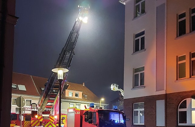 Bild: Schornsteinbrand in der Bochumer Stra&szlig;e