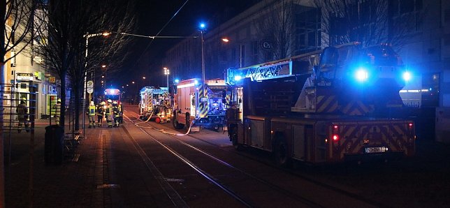 Bild: Feuerwehren im Einsatz