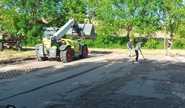Bild: Der Platz wird hergerichtet