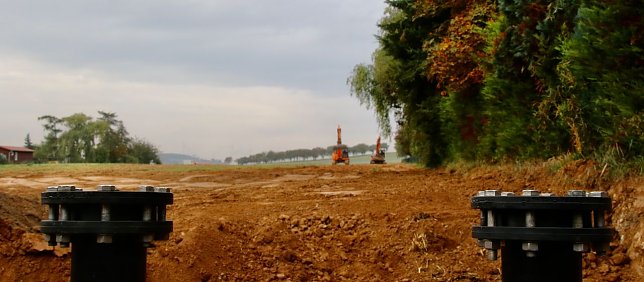 Bild: Wie sie sehen, sehen sie (fast) nichts: an der "Lehmkuhle" in Werther soll in Zukunft mit Geothermie geheizt werden