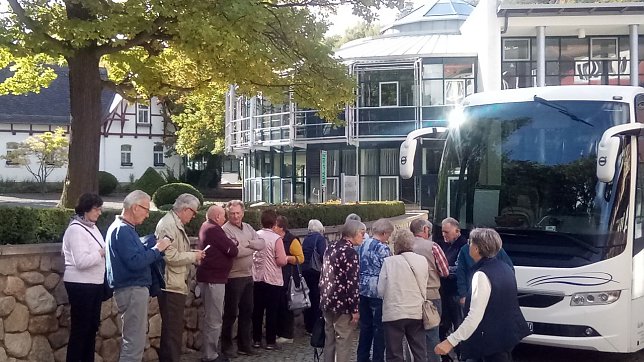 Bild: Im Kurhotel Bad Suderode st&auml;rkten sich die Landseniorinnen -und senioren mit einem Mittagsmahl.