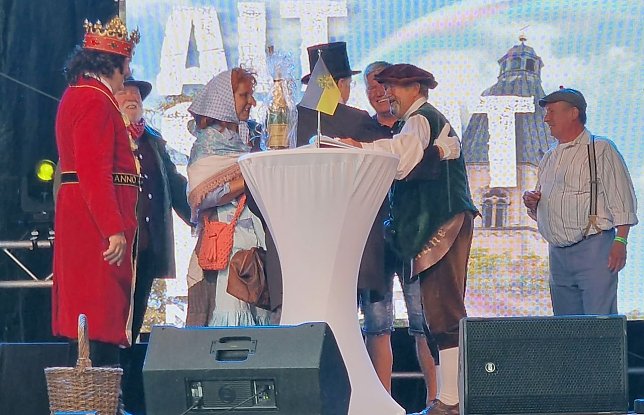 Bild: Zum Abschied kam auch die Roland-Gruppe