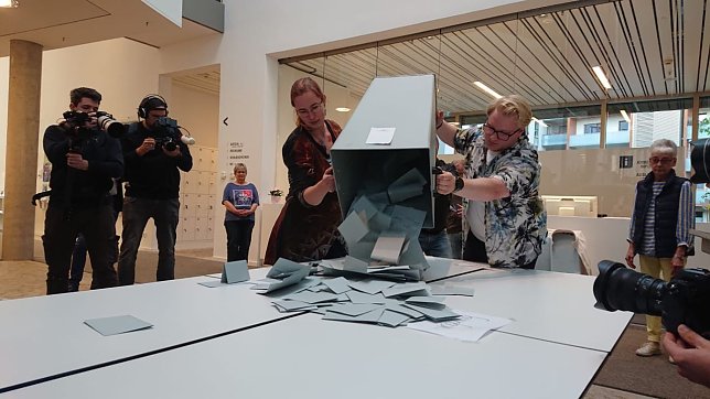 Bild: Die Ausz&auml;hlung hat begonnen