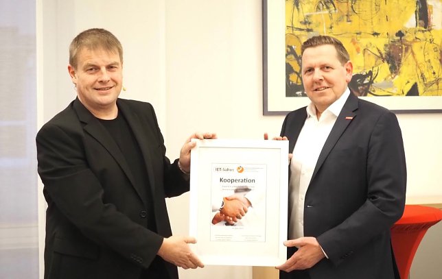 Bild: Lutz Engelhardt, Marc Weinrich (rechts)