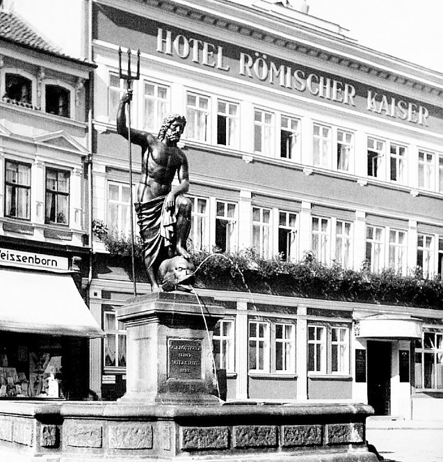 Bild: Neptun auf dem Kornmarkt um 1900