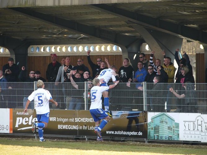Freude bei Spieler und Fans (Foto: nnz) Freude bei Spieler und Fans (Foto: nnz)