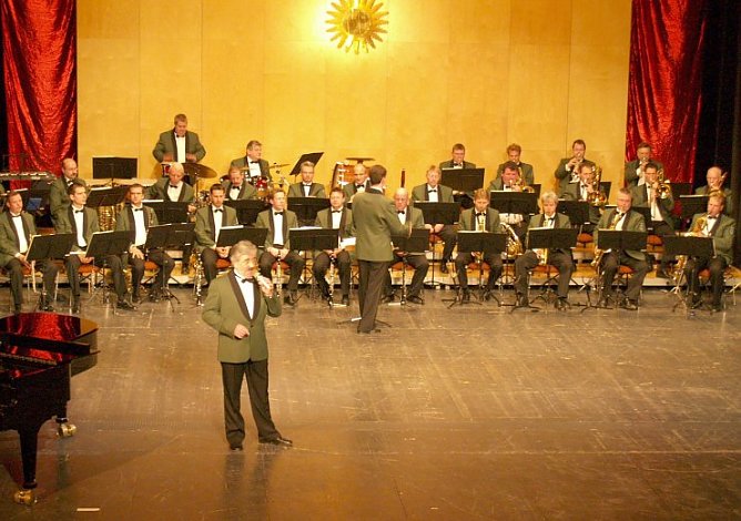 Musik von der Polizei (Foto: Kopyra)