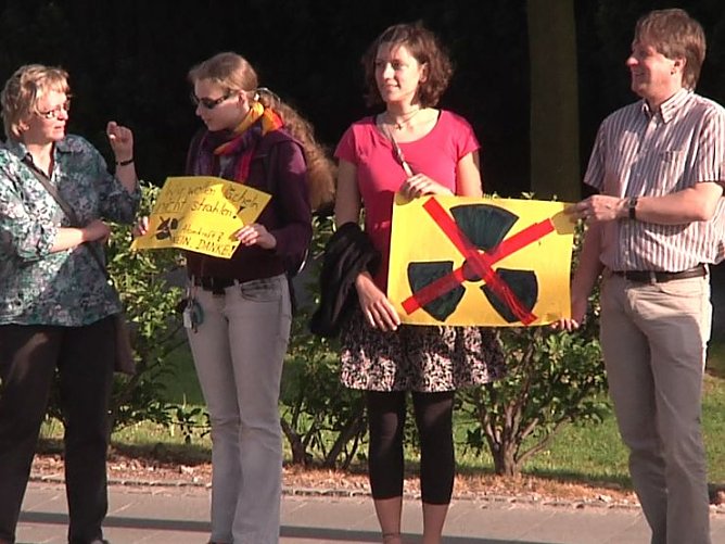 Kreisel-Mahnwache (Foto: nnz)