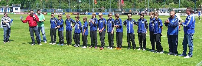 &Uuml;bergeben (Foto: K. Verkouter)