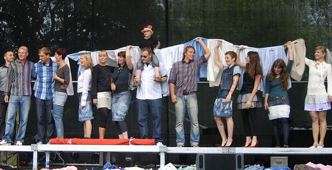 Neue Mode pr&auml;sentiert (Foto: privat)