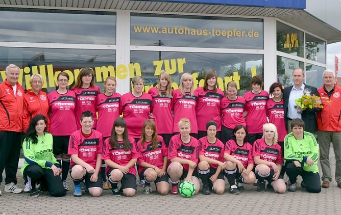 &Uuml;bergeben (Foto: privat)