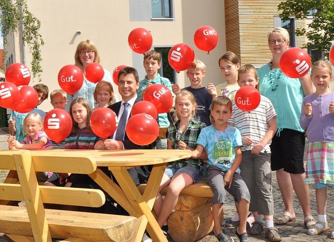 Unterricht im Grünen (Foto: KSK) Unterricht im Grünen (Foto: KSK)