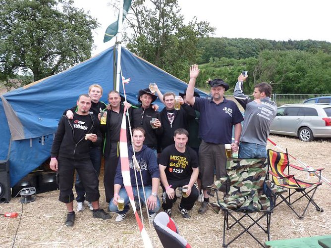 Da steppt der Bär (Foto: Karl-Heinz Herrmann) Da steppt der Bär (Foto: Karl-Heinz Herrmann)