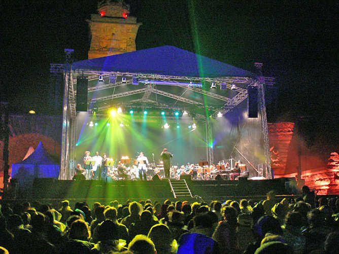 Gigantisches Konzert auf dem Kyffhäuser (Foto: Birgit Susemihl) Gigantisches Konzert auf dem Kyffhäuser (Foto: Birgit Susemihl)