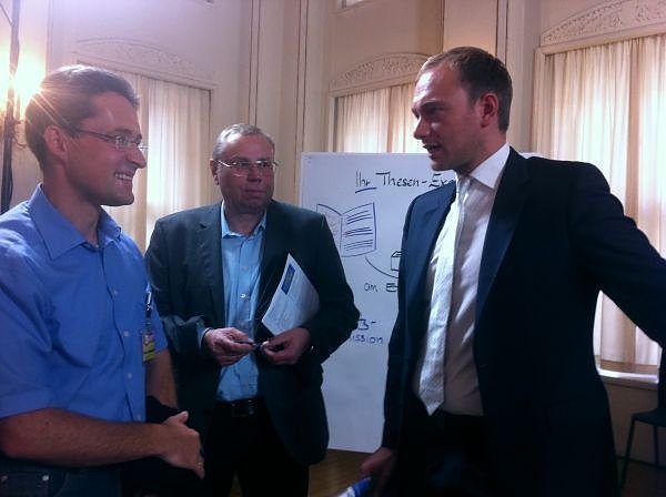 Im Gespr&auml;ch (Foto: FDP)