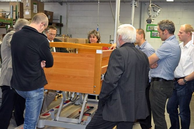 Unternehmen besichtigt (Foto: WJ) Unternehmen besichtigt (Foto: WJ)