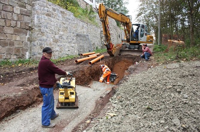 Bauarbeiten beginnen (Foto: P. Grabe)