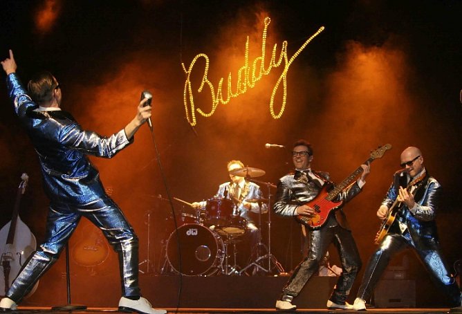 Show im Theater (Foto: Theater Nordhausen) Show im Theater (Foto: Theater Nordhausen)