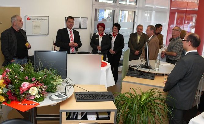 Filiale in Wipperdorf er&ouml;ffnet (Foto: nnz)