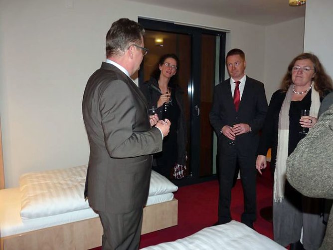 Feierliche Eröffnung (Foto: Karl-Heinz Herrmann) Feierliche Eröffnung (Foto: Karl-Heinz Herrmann)