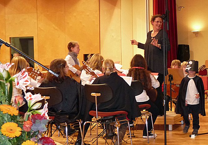 Wir fahren nach Hildesheim (Foto: Karl-Heinz Herrmann) Wir fahren nach Hildesheim (Foto: Karl-Heinz Herrmann)