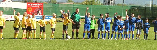 Freundschaftsspiel (Foto: Lutze) Freundschaftsspiel (Foto: Lutze)