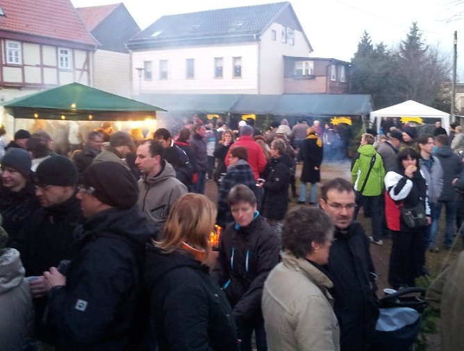 Weihnachtsmarkt in Salza (Foto: S. Iffland) Weihnachtsmarkt in Salza (Foto: S. Iffland)