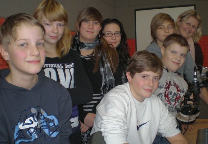 Schn&uuml;ffler im Radio (Foto: OKN)