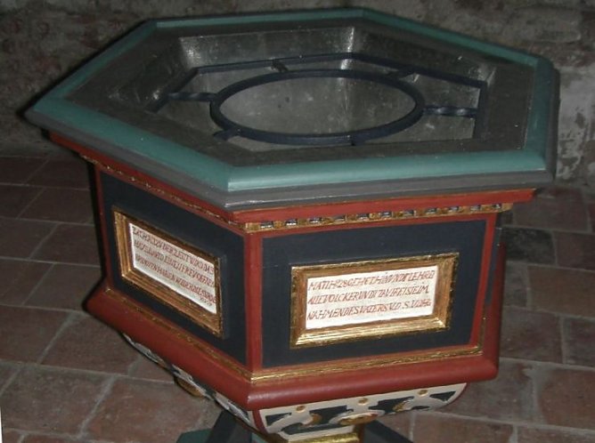 Taufstein (Foto: privat)