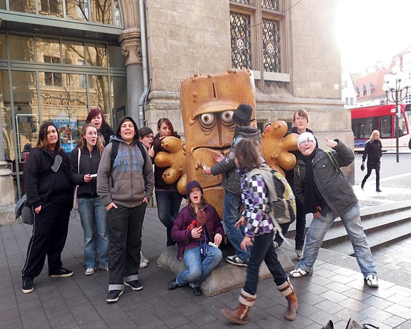 Ausstellung wird vorbereitet (Foto: privat) Ausstellung wird vorbereitet (Foto: privat)